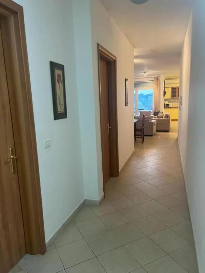 James Apartment Top Location Sea View In Durrës